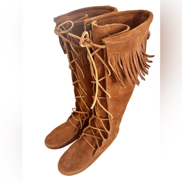 Minnetonka Shoes - Minnetonka Suede Moccasins Lace-Up Fringe Knee High Boots Women’s size 8